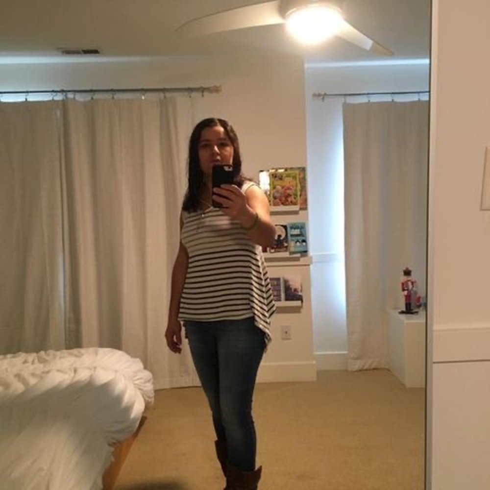 Meet your Posher, Raquel